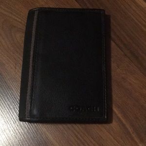 Men’s Coach black leather Wallet/ passport case.